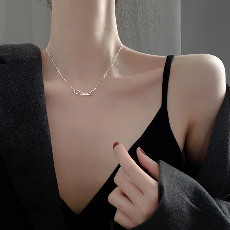 Sterling Silver Line Necklace – Minimal & Elegant