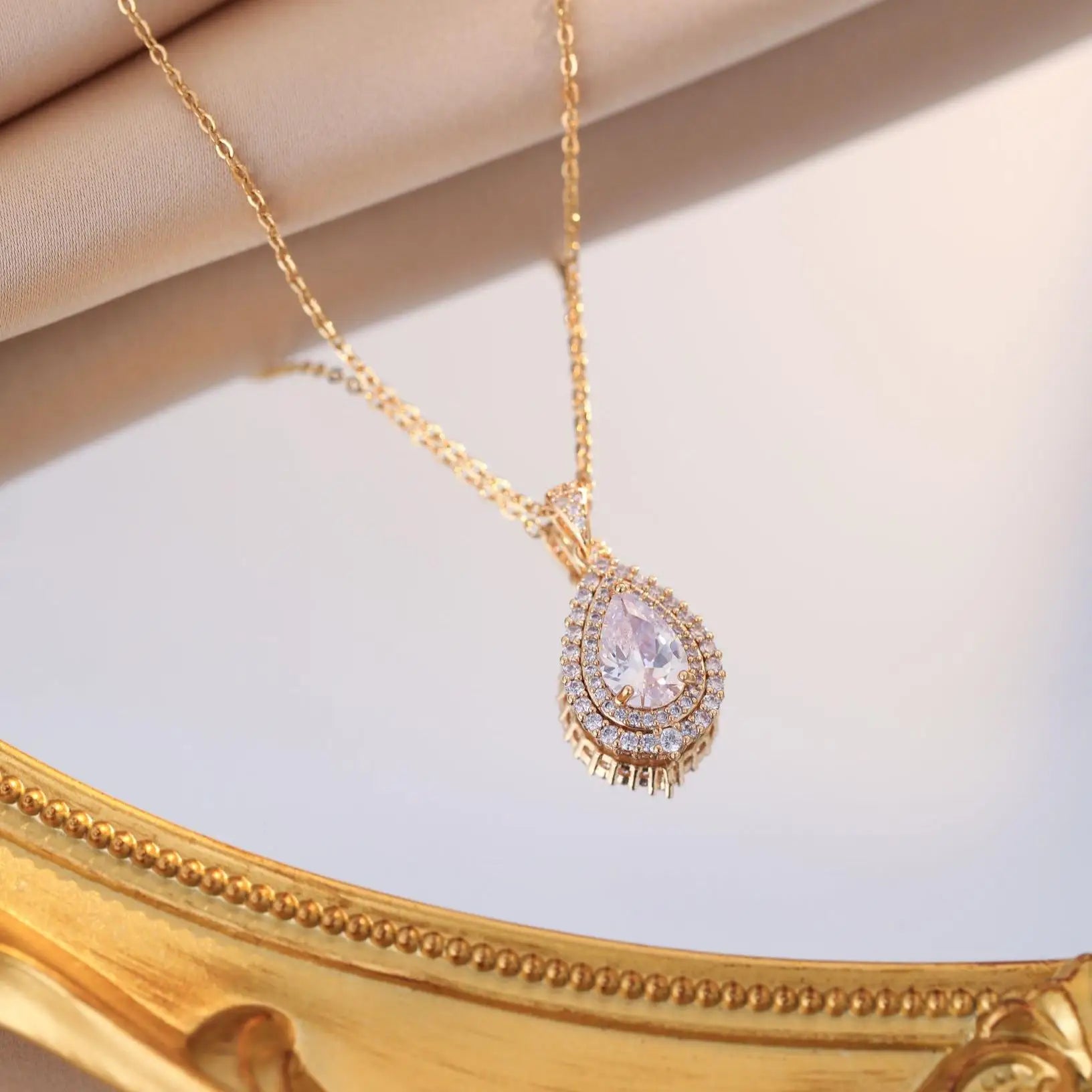 Zircon Drop Necklace – Elegant Stainless Steel