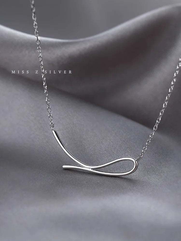 Sterling Silver Line Necklace – Minimal & Elegant