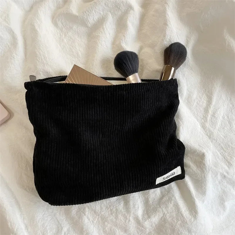 Aesthetic Makeup Pouch – Travel Cosmetic Bag 💄