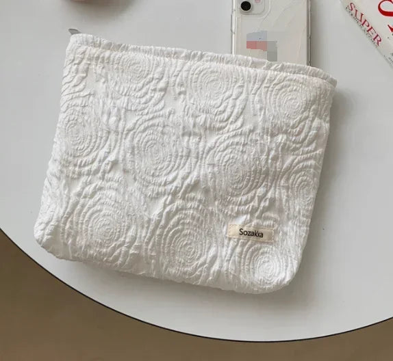 Aesthetic Makeup Pouch – Travel Cosmetic Bag 💄