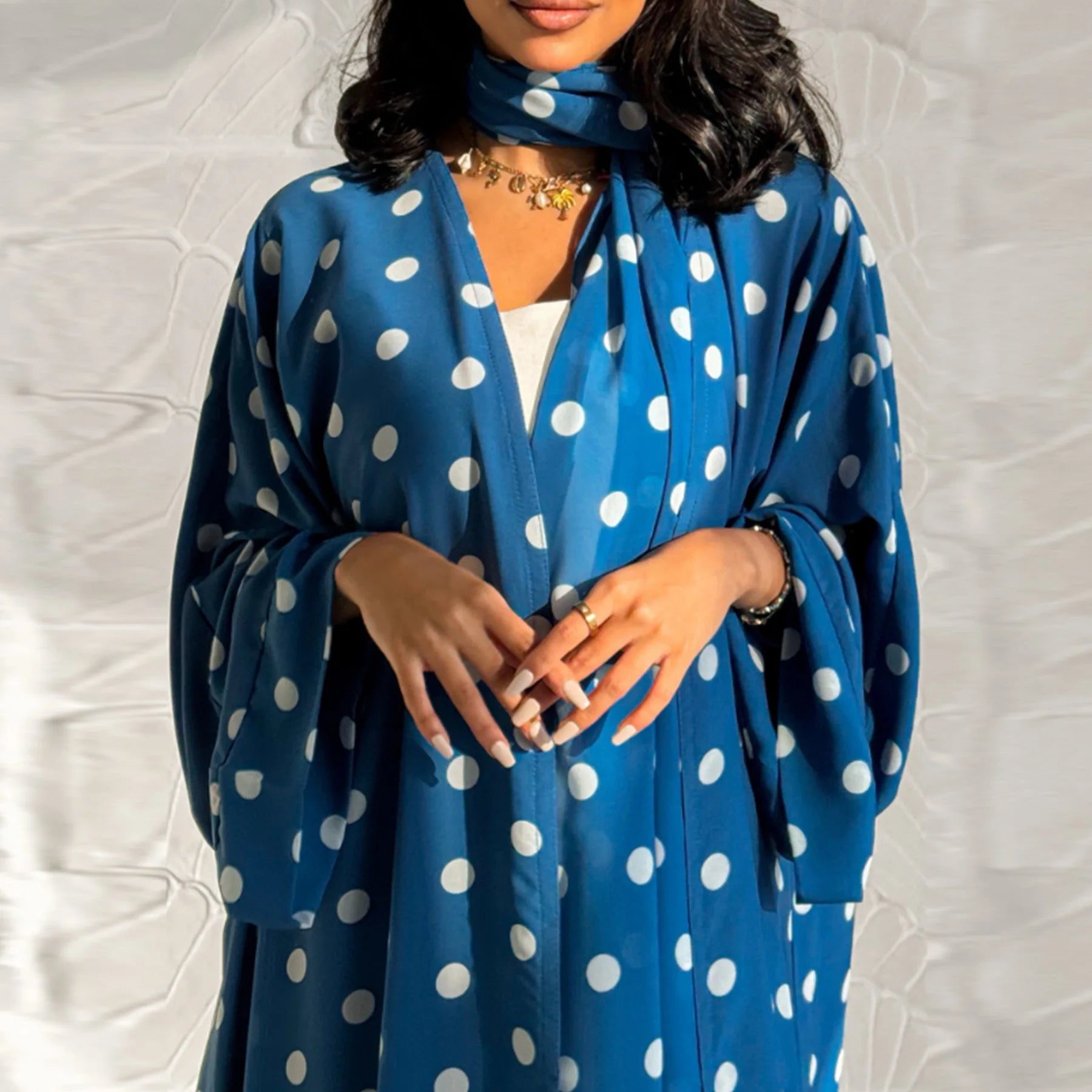 Elegant Abaya Set (2PCS) with Hijab – Polka Dot Design